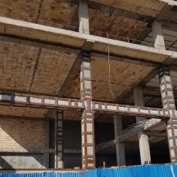 اجرای آکت فلزی تیر و ستون مجتمع مسکونی