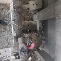 برش و برداشت بخشی از سقف سازه بتنی، آماده سازی جهت مهار1